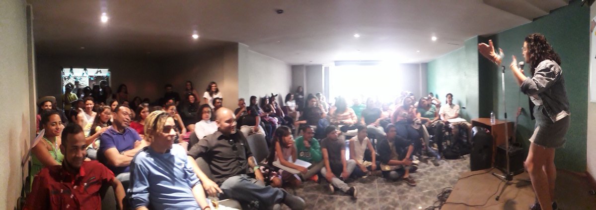 ParadigmaUCV's tweet photo. ¡Ya empezamos nuestro stand Up de fin de semestre! https://t.co/fx6qjVNWyO