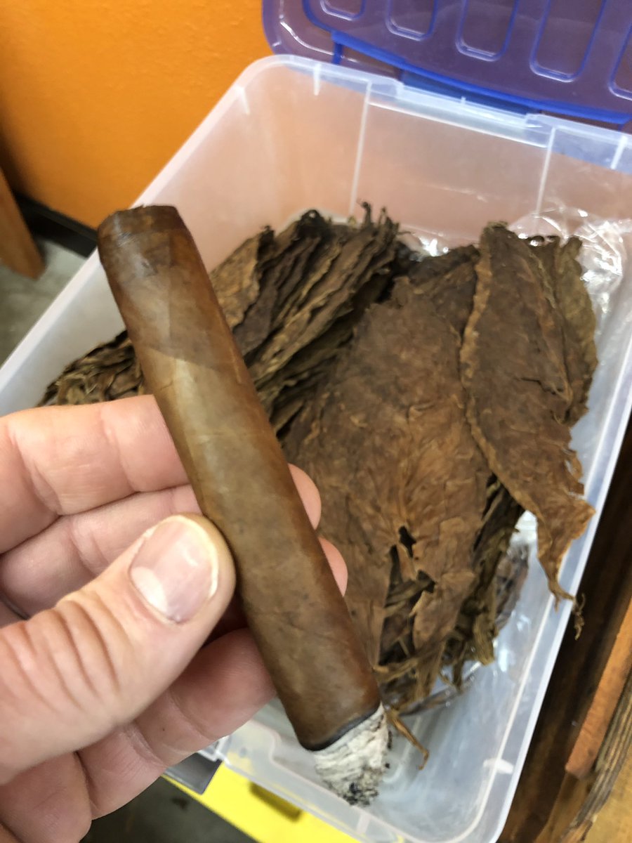 EchoSixKilo's tweet photo. #QualityControl #DaysWork @EzraZionCigars @NomadCigars https://t.co/gcCuaTft7I