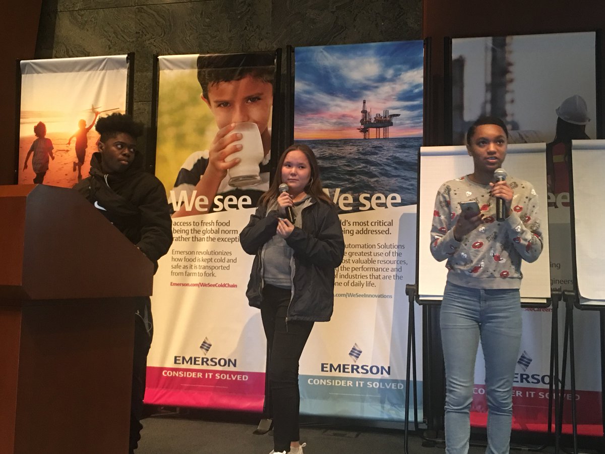 g2cplus's tweet image. Parkway North change agents discussing #cliques, #classism and #diversity in their student body &amp;amp; their plans to help be the change they want to see! #G2Cplus #Gateway2Change