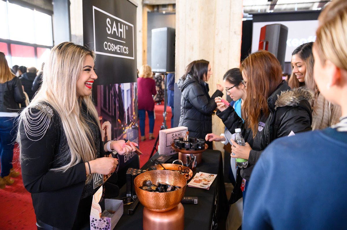 TargetNews's tweet photo. Yesterday, 10 startups from this year’s round of #TargetTakeoff shared experiences at a Demo Day in Mpls. Over the past 5 weeks, these emerging beauty &amp; wellness brands have been learning the retail ropes w/ @Target, including mentoring from 70+ leaders https://t.co/vQMGNvEwtp https://t.co/Xq0lST2kTS