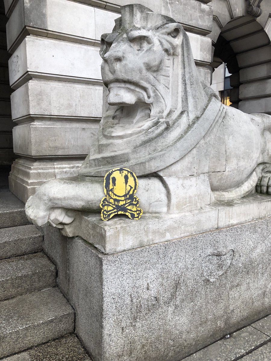 FatboySlim's tweet image. Nottingham, we’ve just dropped a load of these signed @ry_ca smileys all over town, go grab them!
#AcidDrop