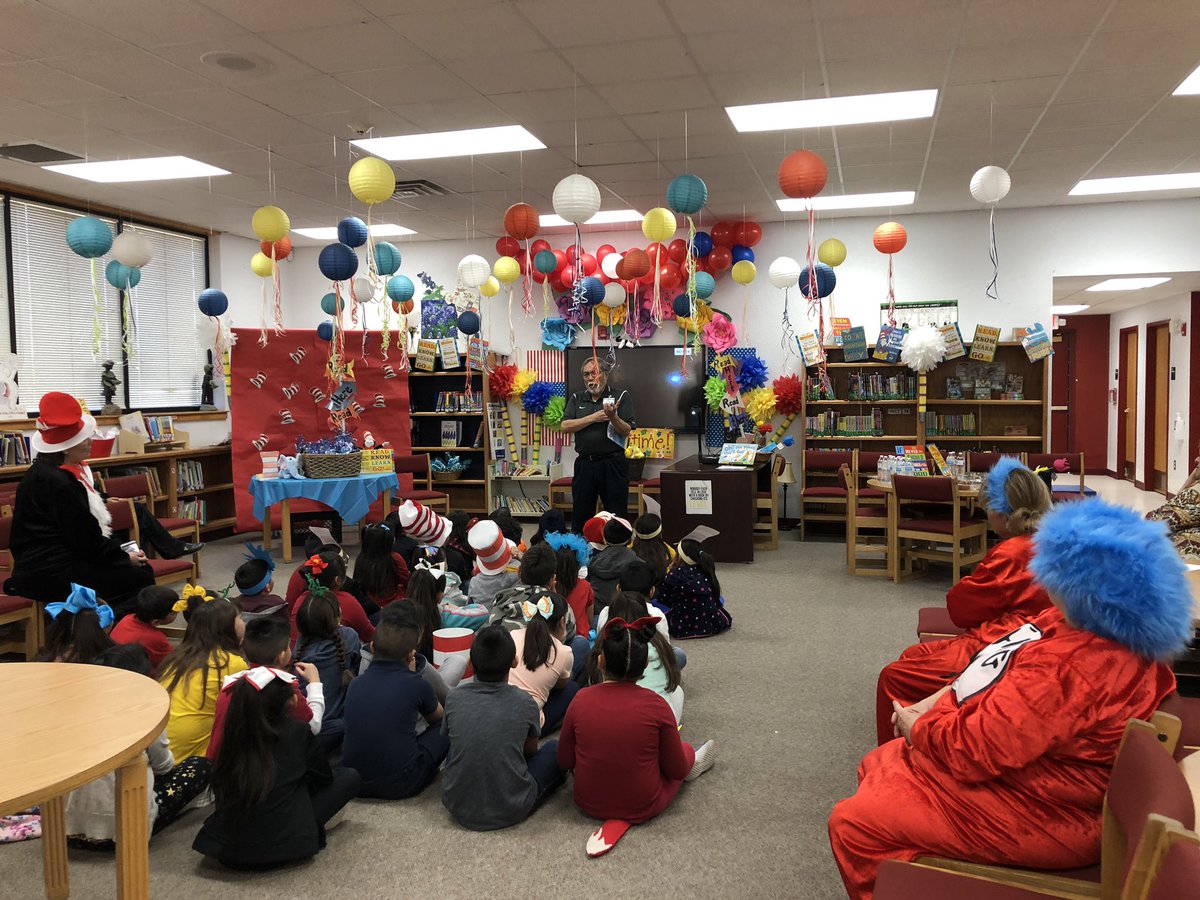 Mr. Ramirez enjoying the Read Across American celebration at Lancaster and  reading to the Aztecs. Thank you <a href="/ytaforyou/">Ysleta Teachers</a> #THEDISTRICT <a href="/vronicasworld/">Veronica Frias</a> <a href="/sotero_ramirez/">Sotero Ramirez</a> <a href="/AztecLibrarian/">Lancaster Aztec Librarian</a>