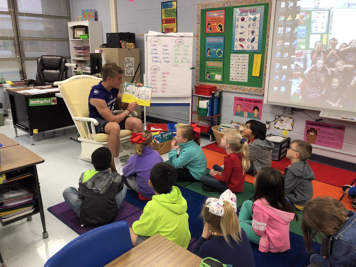 Che Hendrix tweet media