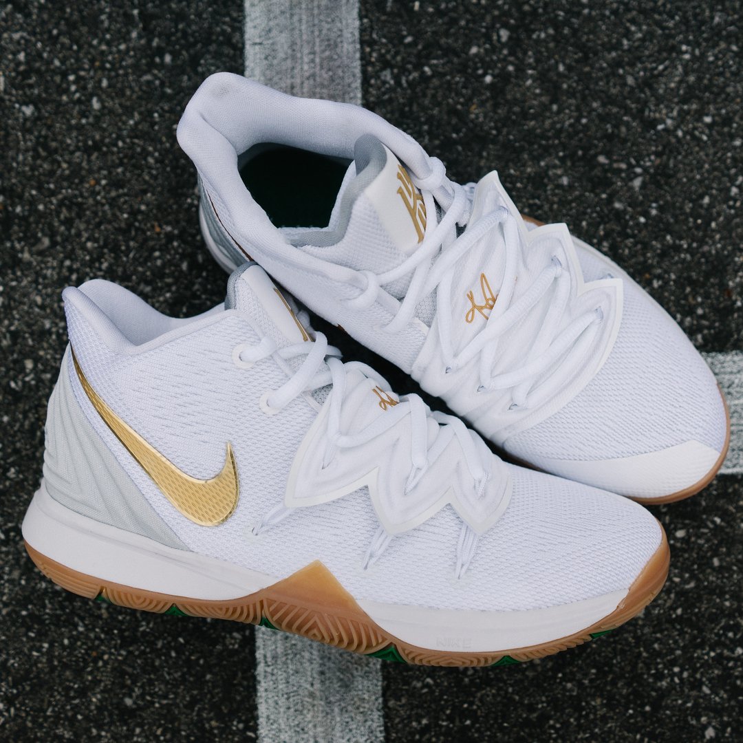 kyrie 5 hibbett sports