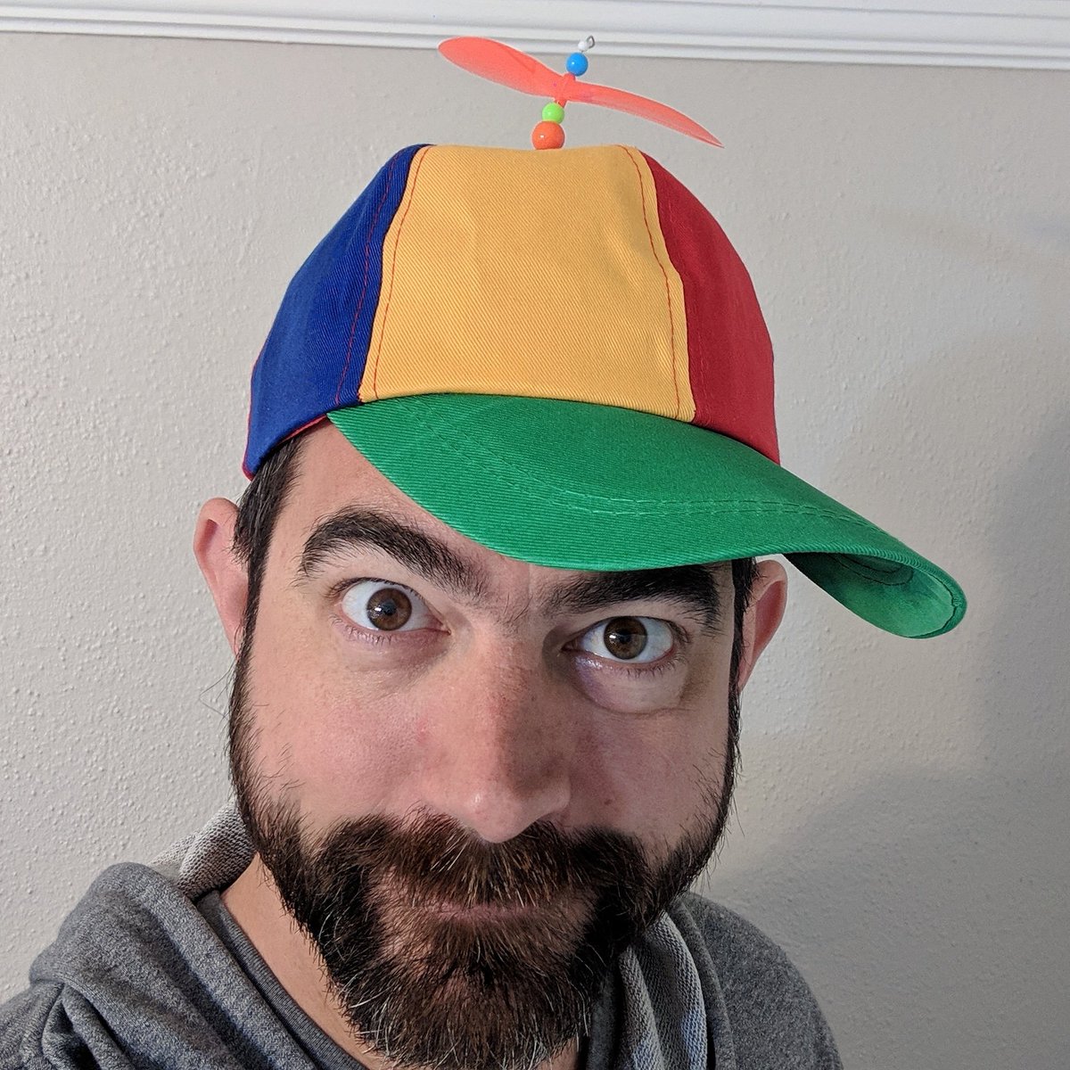 xM_Tinkerer's tweet photo. #CrazyHatFriday https://t.co/QrfG5BZ2C3