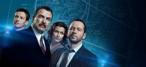 FilmDailyNews's tweet photo. February was a pretty killer month for #TV. From #TheUmbrellaAcademy to #Shadowhunters to #BetterThingsFX #TWD and #TwoDopeQueens here's your guide to the new shows you need to get #bingewatching now. https://t.co/ysttpEtEjN https://t.co/r0qASiJWtq