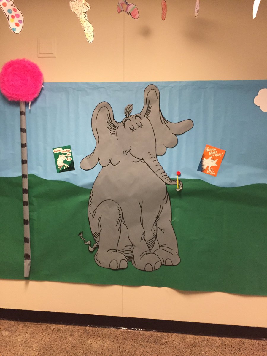 CCSDREAD180's tweet photo. @Comptoncubs Thank you for inviting me to read today!! #lovetoreadhere #lovetoleadhere https://t.co/yozkuuxKm4