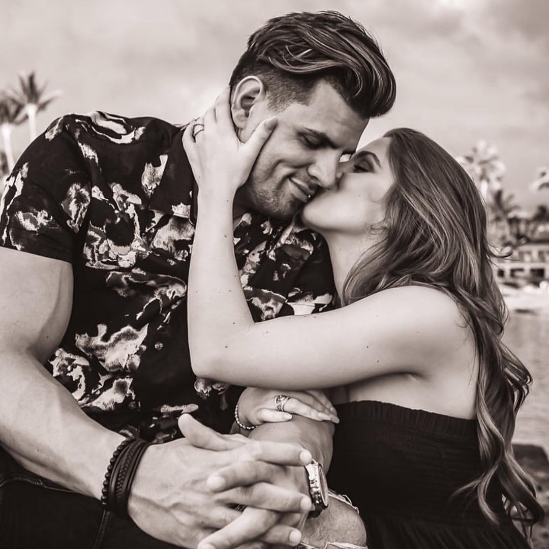 sarajwalton's tweet photo. They Are so Beautiful!! So Excited For them!! #realisrare #fayleigh #therealdeal #therestofforever #makefesatexan https://t.co/8ORxJUDWcE