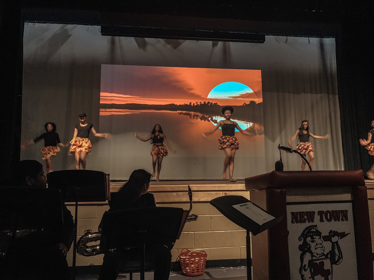 SadieLSpencerNT's tweet photo. FANTASTIC performances today by all New Town Performing Arts Ss. We held an invigorating school assembly for NTHS celebrating the triumphs and learnings of Black History! #CollaborativePower #TitanStrong #BHMonth @newtowndance @MrMartinNTHS @MsPanczenko @arb7102 @Jason_Ambush https://t.co/WDXLD0rZ9l