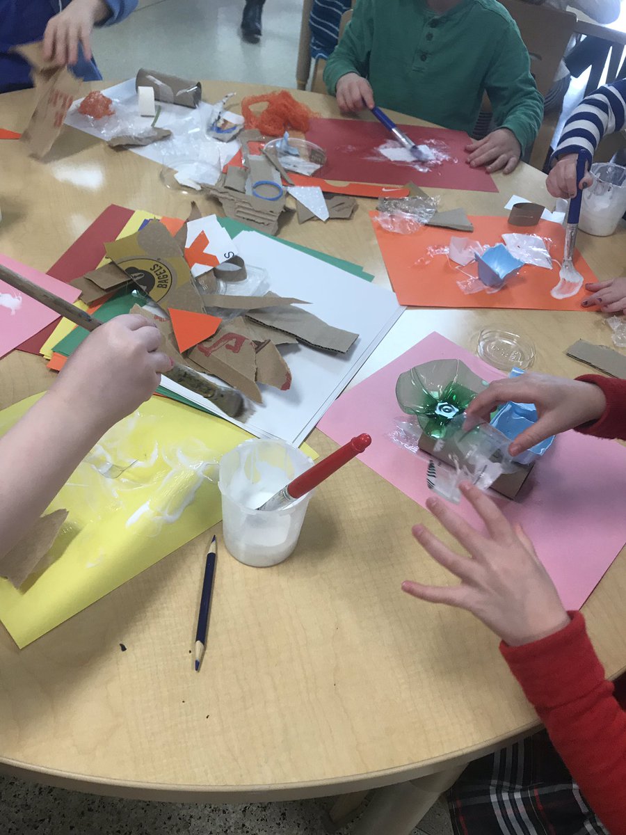 Ms_GBaizer's tweet photo. We’ve been learning all about the Earth and how we can take care of it! Something we focused on was recycling. These artists got creative and made masterpieces out of recyclable material. #ReduceReuseRecycle https://t.co/Ht9rdyrKPd