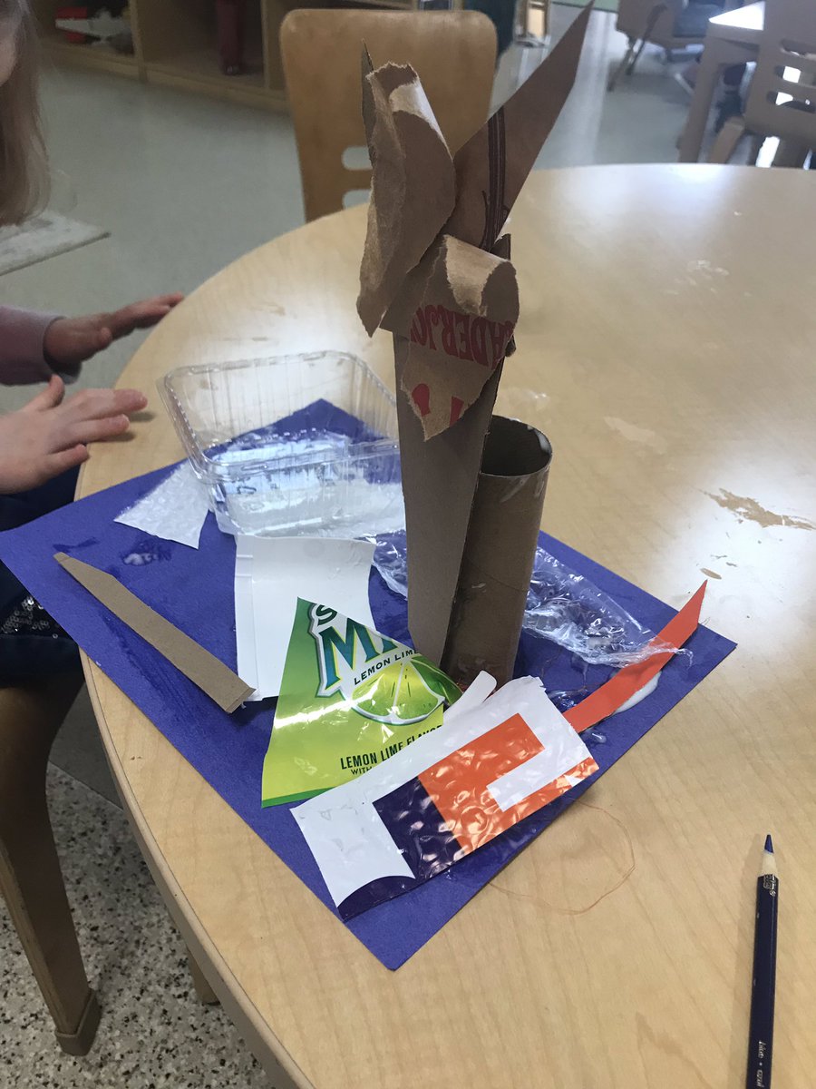 Ms_GBaizer's tweet photo. We’ve been learning all about the Earth and how we can take care of it! Something we focused on was recycling. These artists got creative and made masterpieces out of recyclable material. #ReduceReuseRecycle https://t.co/Ht9rdyrKPd