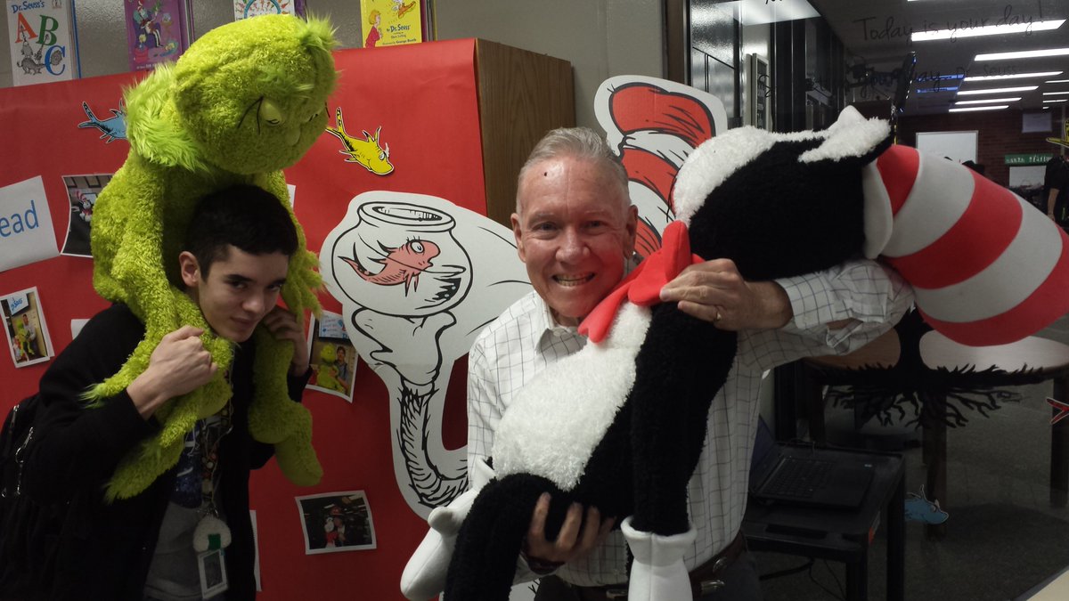 NHMediaCenter's tweet photo. Enjoying Read Across America !!! https://t.co/f9hUX5y8gA