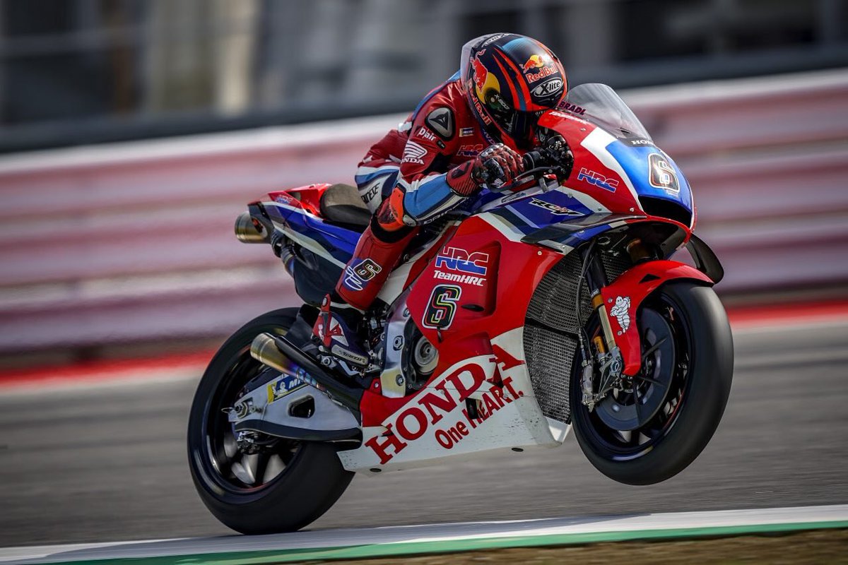 Sciambergapower's tweet photo. #OutCONTROL
RIDING MI⚡️ANO
“This Is Exciting For Remember #6DaysUntilQATAR 2019 @MotoGP Round1 In @losailcircuit نادي حلبة لوسيل الرياضي.
@stefanbradl The Present, #RACINGPOSITIVO!!!”
| HRC - Honda Racing Corporation | https://t.co/TiFCvendi3