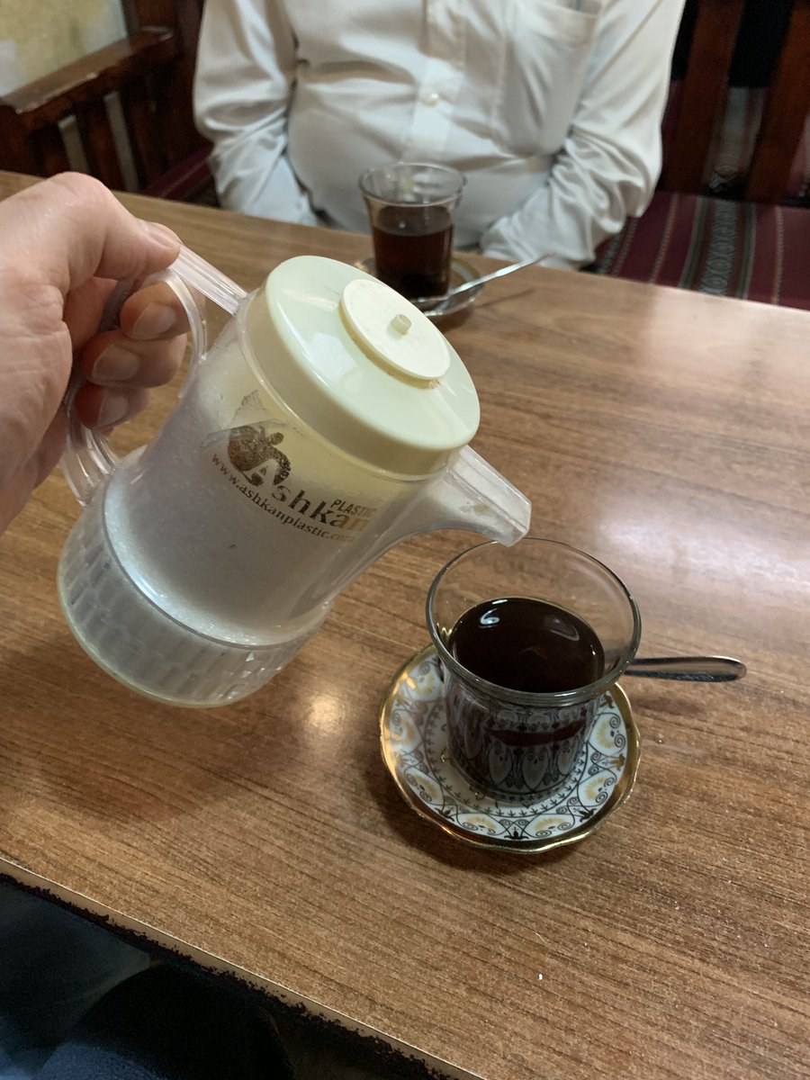 wastewin7's tweet photo. Comidas tradicionales en un local abierto en 1950: Haji Cafe 😍 No os podéis imaginar lo rica que estaba la comida #HajiCafe #Bahrain https://t.co/SmiMnMvaKn