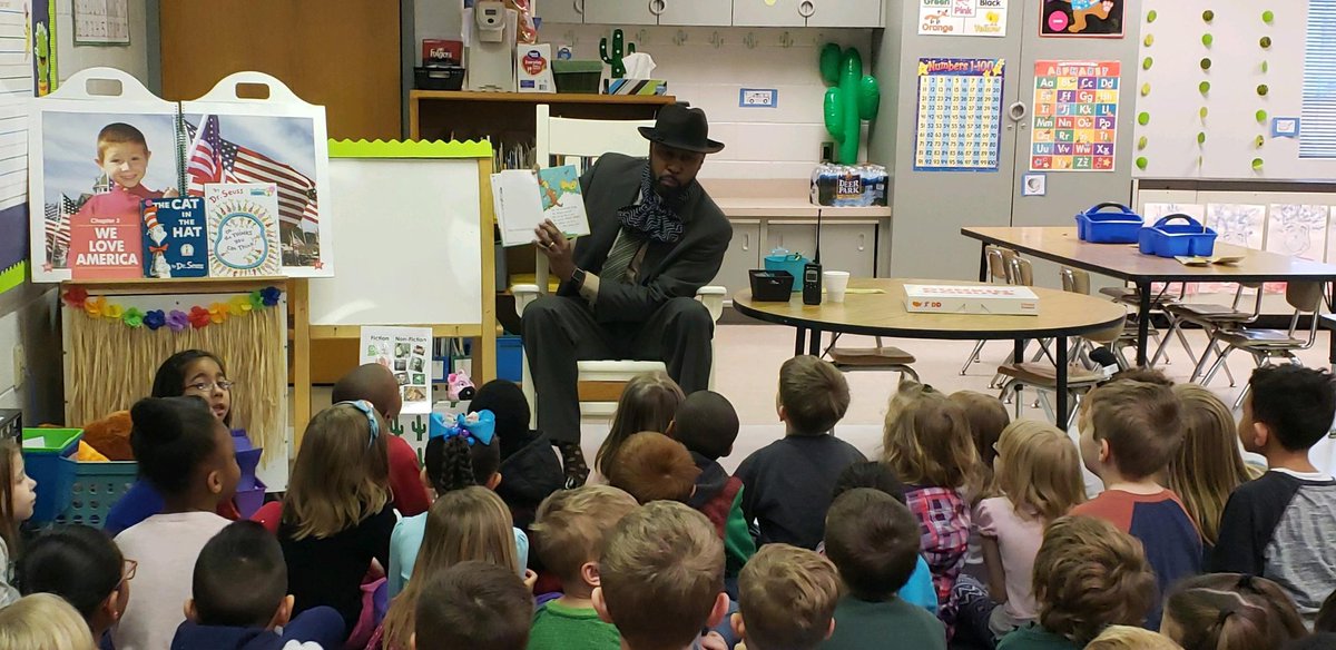 Students are having fun celebrating Dr.Seuss' birthday and Read Across America Day. 'Mr.Brown' from Mr. Brown Can Moo read to Kindergarten today @tristalbyrd @BarryBr36737899