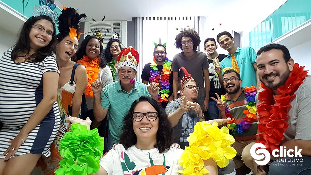 clickinterativo's tweet photo. Olha o bloquinho da Click Interativo aí minha geeeeente!!! 🎉🎉🎉 Entramos no clima do Carnaval e vestimos a fantasia! ✨🤩 Glitter, ok! Fantasia, ok! Você encontra a gente só quinta. #PartiuAvenida 😎 
#Carnaval  #BloquinhoDaClick #ClickInterativo #Salvador #Bahia⠀ https://t.co/13TaJdJyHb