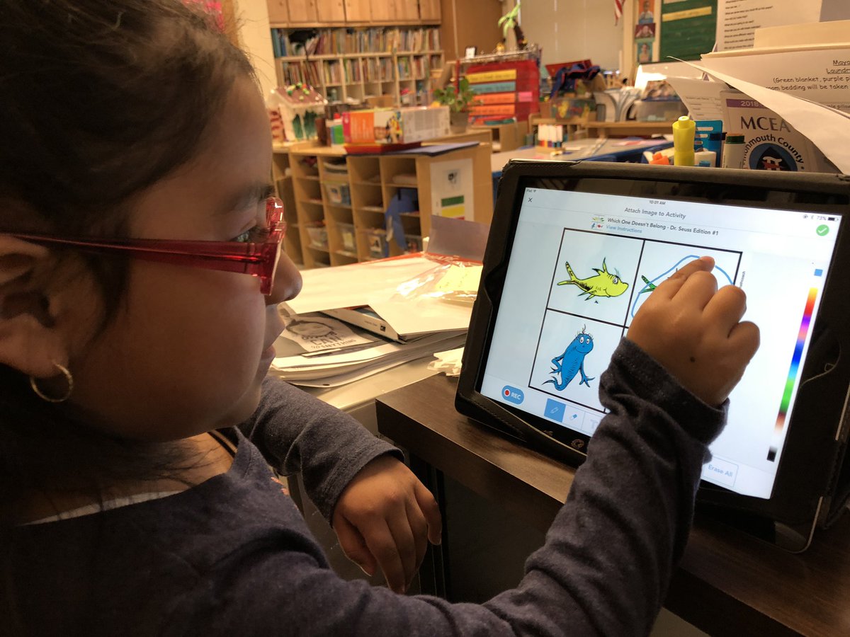 PSATbishops's tweet image. DLD In classroom 116 - Seesaw- making learning process relevant by identifying our favorite Dr. Seuss characters while quantifying. #nextlevelAPSD #DLDay @APSuperGray @TheaJackson8 @Jackson__Lauren @tiffanycrespo0 @Antonel1Shannon @i_apsd