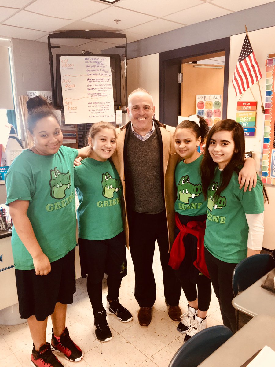 FRPSsupt's tweet photo. We love visiting @frps_Greene to see the #amazing work of our @FR_Educators & magnificent #students π Some of the best classroom organization into cool #learning spaces in @MASchoolsK12 https://t.co/iv0ES6K21I