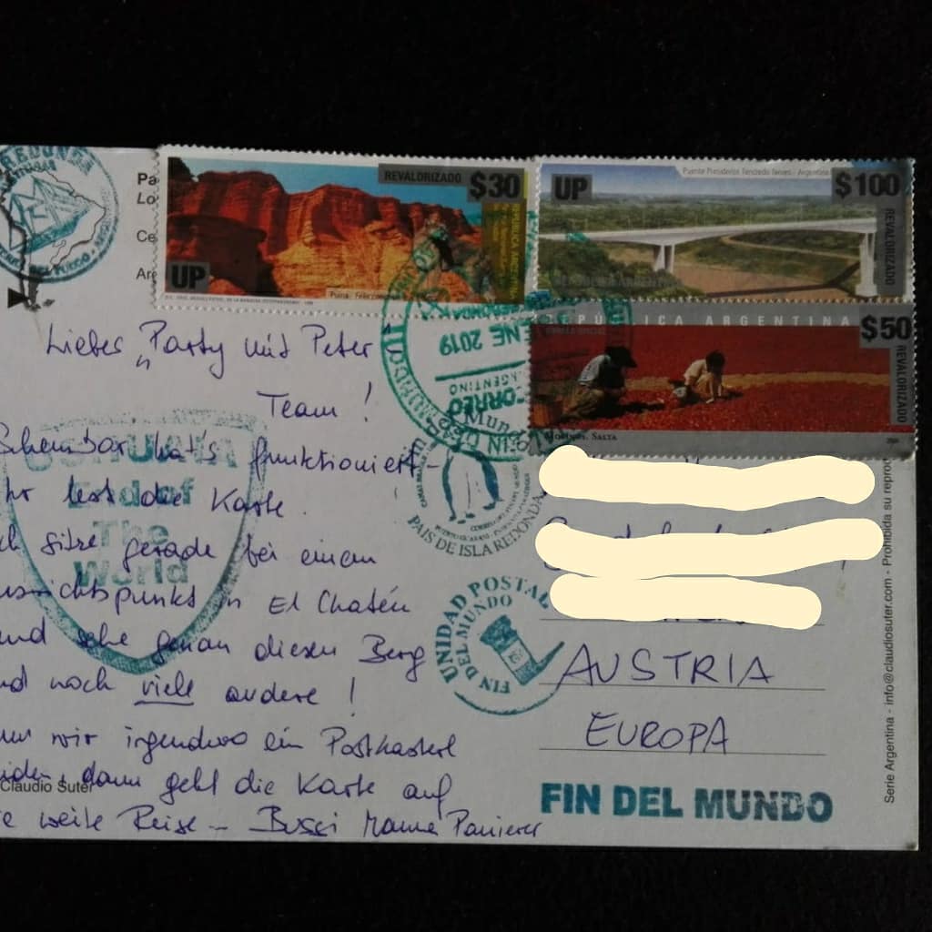 partymitpeter's tweet photo. Hier die legendäre unfrankiert am Ende der Welt abgesendete Postkarte. Sie hat es tatsächlich gratis bis zu uns ins Studio geschafft!
#unfrankiert #noporto #elfindelmundo https://t.co/ciG5VvpVke