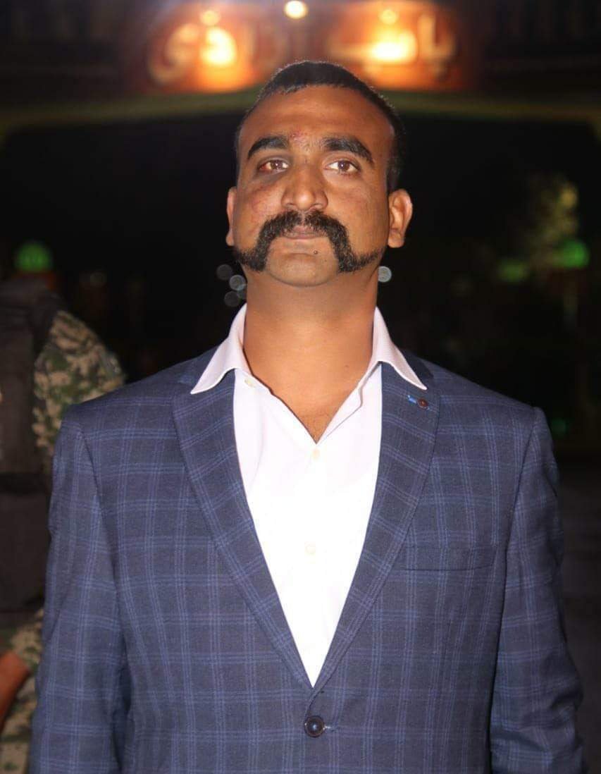 DigitalGuia's tweet photo. The Real #Singam #Hero  #WelcomeHomeAbhinandan 🙏 https://t.co/qRoV9XP9m7