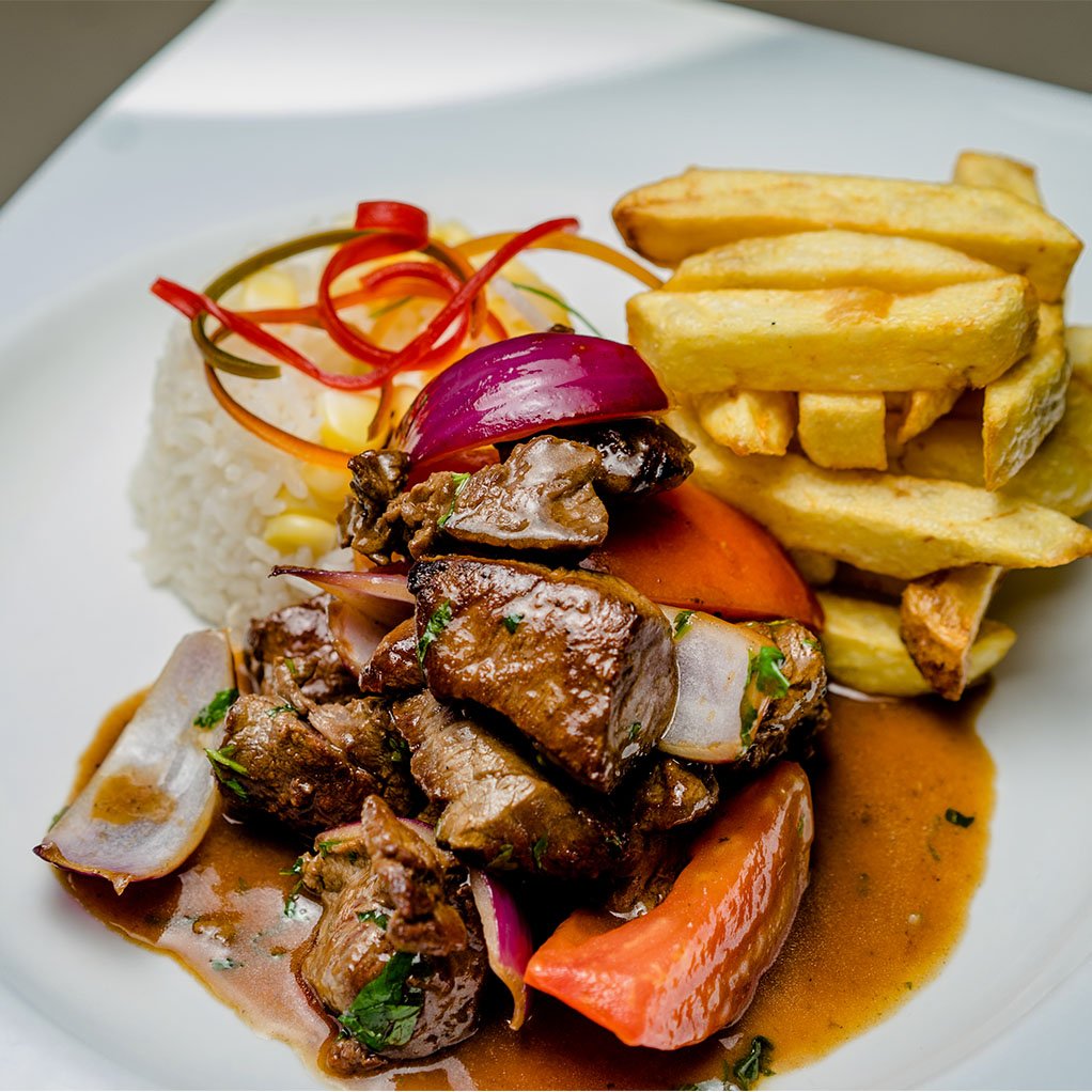 Nunca es fácil comenzar Marzo 😐... ¡A menos que sea de la mano de un exquisito Lomo Saltado 😋! 

Reconfortante plato bandera del Perú 🍽🇵🇪, y en La Mulata, nos queda exquisito. ¿Te anotas?😉

Reservas: 572 443727 #Iquqiue