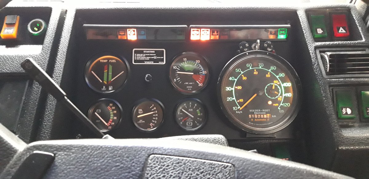 Had a drive in this <a href="/VolvoTrucksUK/">Volvo Trucks UK</a> F7 today at Rowell's Transport. Stunning condition and the four over four synchro box shifted like it was new. Beautiful 😍