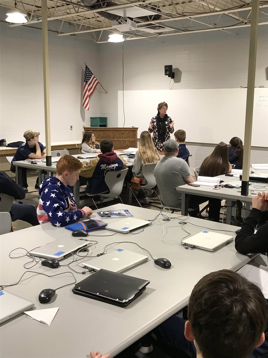 Thank you to Teresa Ladd of TKLadd Architecture for taking time out of her day and talking to our Civil Engineering and Architecture class!  #WICmonth #yourpath  Great advice for so many young people.  #GKBNOLIMITS @BuildYourFuture @NCCER @BYFIndiana