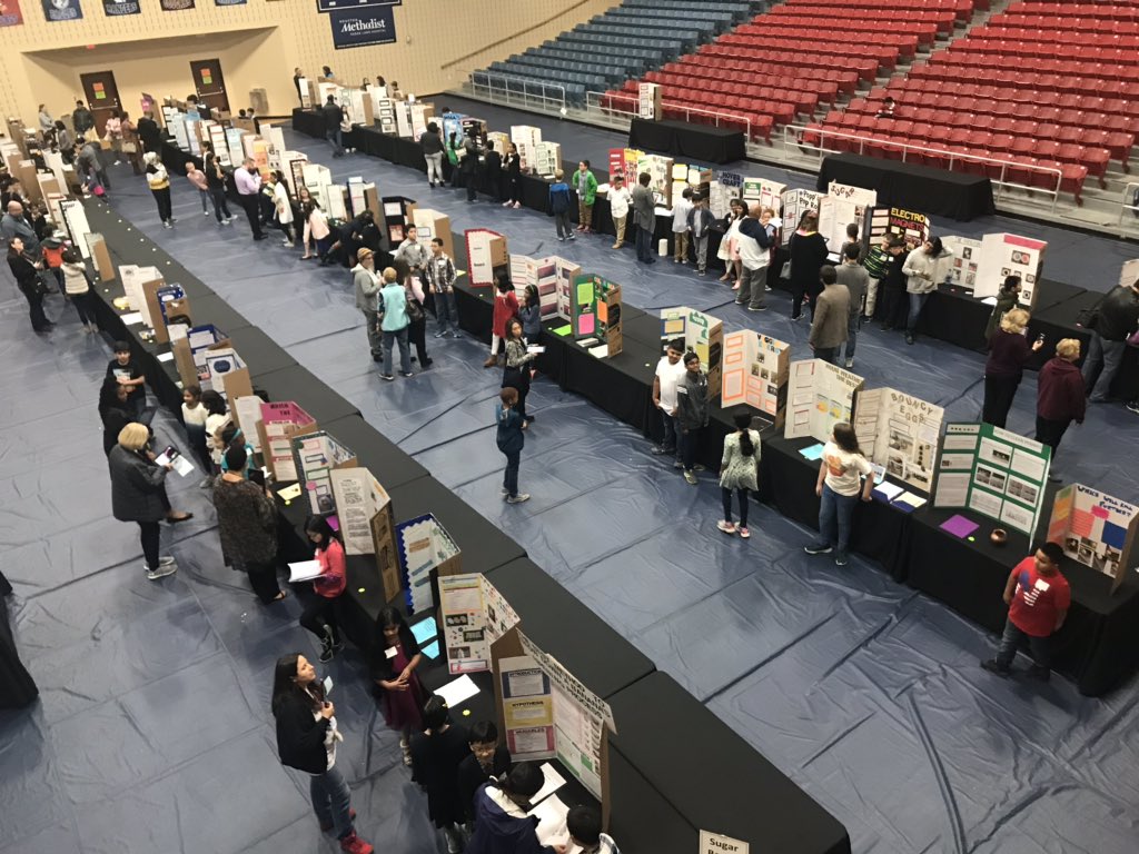 The_Nguyeners's tweet photo. Had fun judging at @FortBendISDโs #ScienceFair Expo with @marylfreeman yesterday. Lots of interesting #experiments and hard work! Immensely proud of our #fifthgrade cougars!
@CWE_Cougars @FBISDscience #ScienceFairJudge #ScienceFairExpo #FBISDsciencefair https://t.co/cxRJoNsRVf
