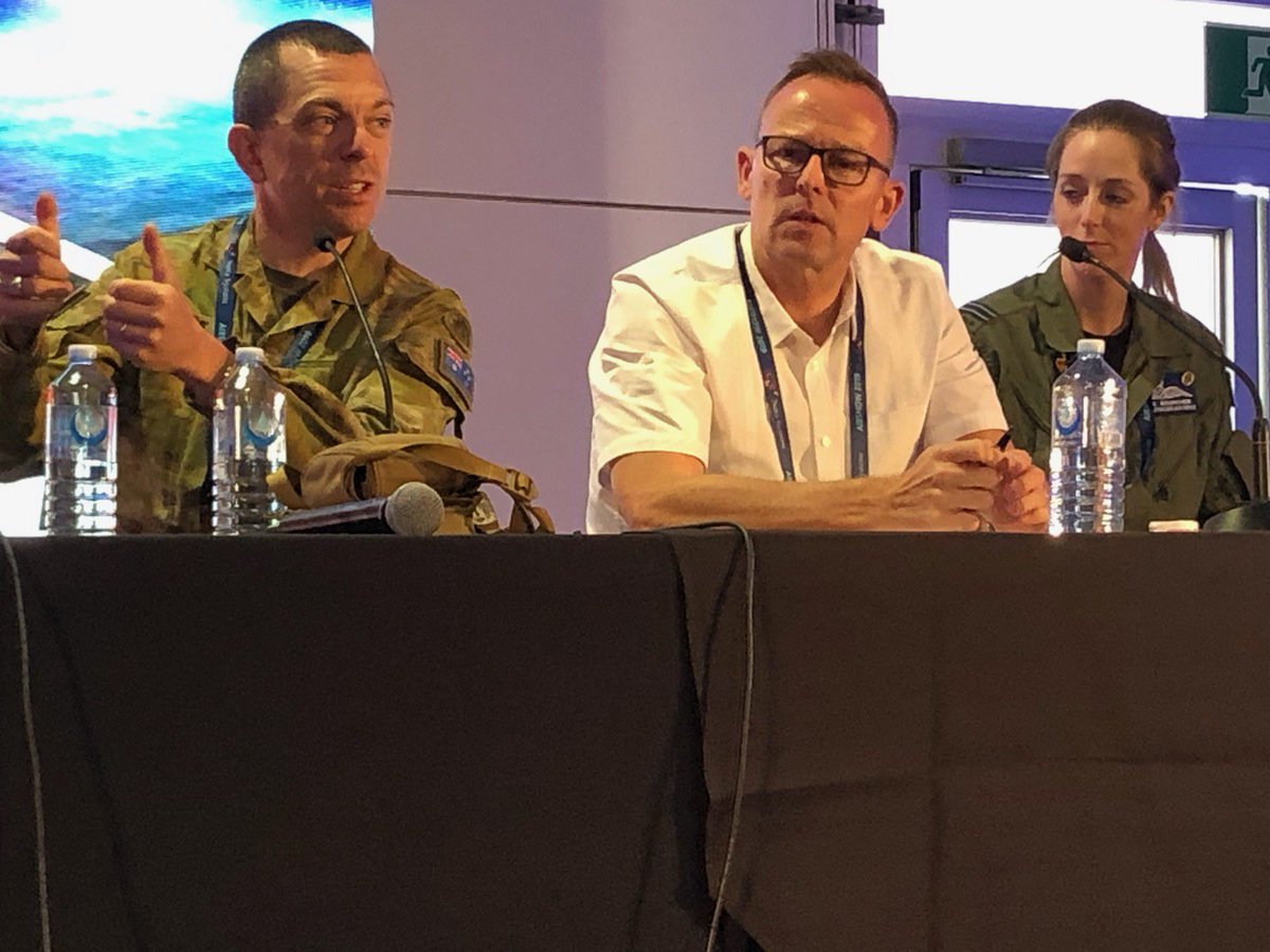 jens_goennemann's tweet image. A different kind of Friday:
Had the great pleasure to engage with over 500 students at @Avalon_2019 career session to share exciting future of manufacturing – and what a background to prove that! @BAESystemsAus 
#madeinAustralia #advancedmfg #Go4mfg