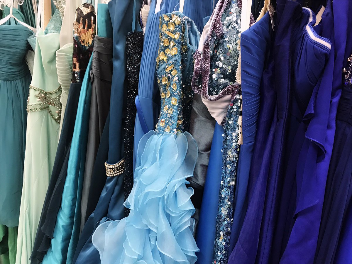 Princessprojsv's tweet photo. Beautiful, free prom dresses waiting for you at our giveaways next month! Sign up today #prom https://t.co/bcrpyLsaEw