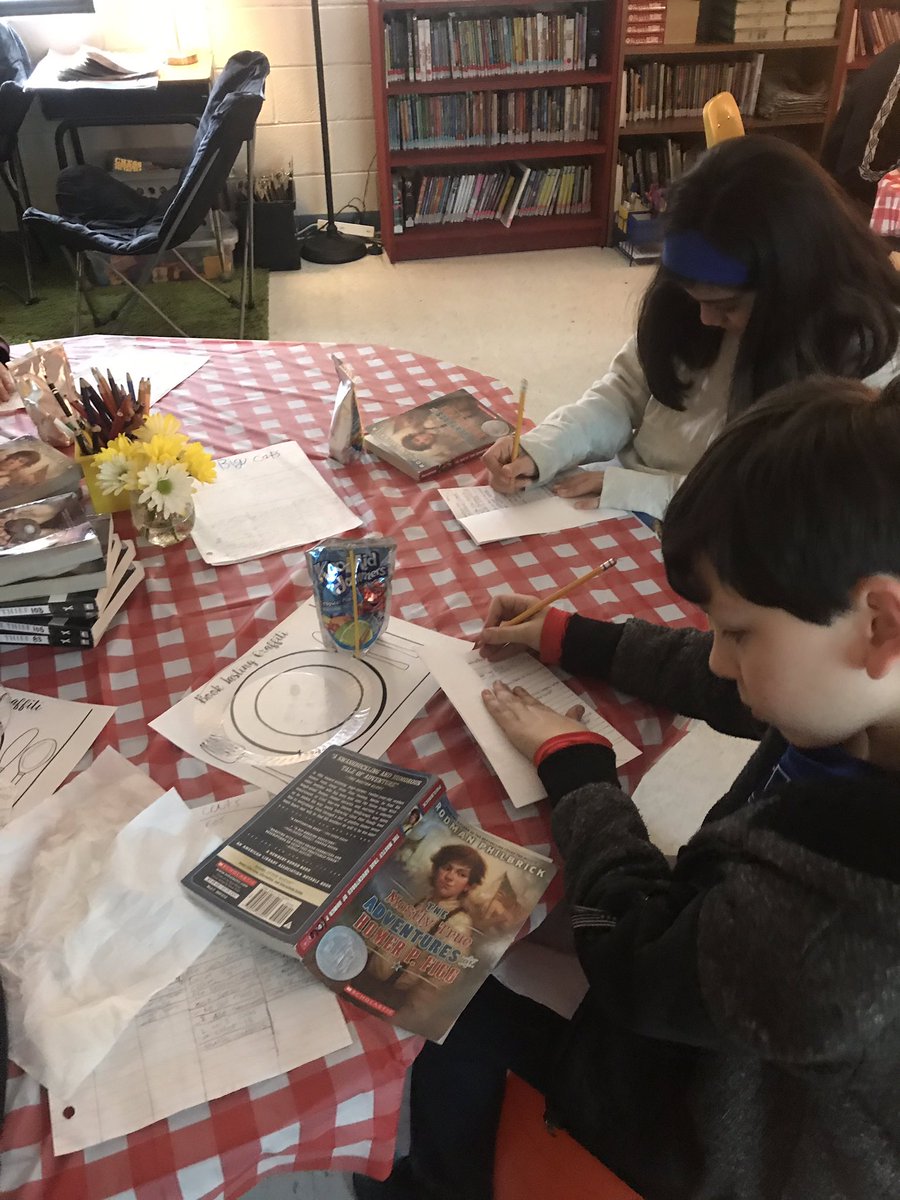 We’re getting a taste for next quarter! #booktasting #lifeisbeatatthelakes #lifeisbetterinfifthgrade @MaryAlcornGLES <a href="/jebarp/">Jeb Arp</a>