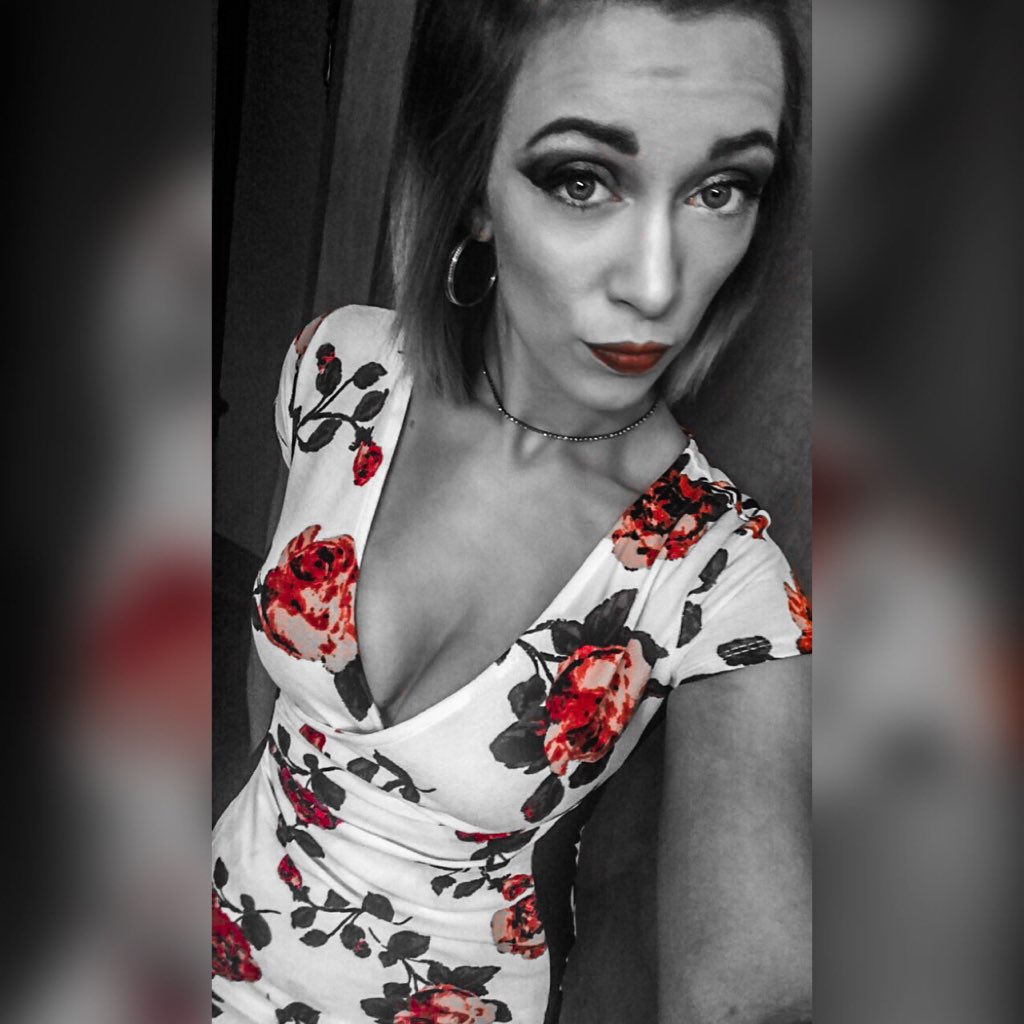 LivChristie's tweet image. #NewProfilePic #basicAF