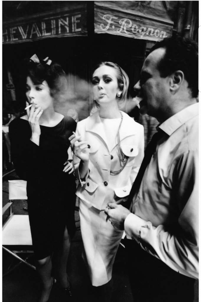 veniveci's tweet photo. #ShirleyMacLaine #InaBalke and  #JackLemmon on the set of the 1963 film 'Irma La Douce'
"And curse Sir Walter Raleigh
He was such a stupid get" https://t.co/S3DgjNPzNL