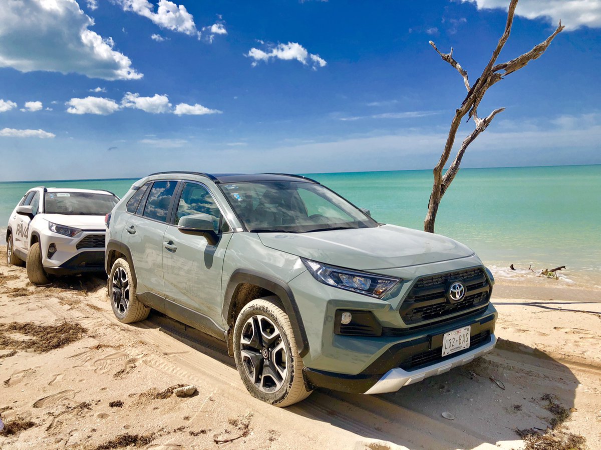 ExpertaViajera's tweet photo. Una extraordinaria experiencia de manejo de #RAV4 sobre arena y olas. Con motor de 2.5 lts y 204HP se adapta a cualquier condición de manejo #RAV4Elementos #RAV4Agua
Chequen esto 👀
👇🏻👇🏻👇🏻 https://t.co/rJdoxb3a0C