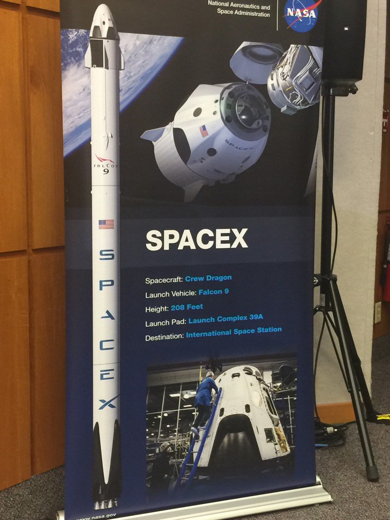 keplerconf's tweet photo. #nasasocial great group of folks from all over #crewdragon https://t.co/CKUgQ2VouT