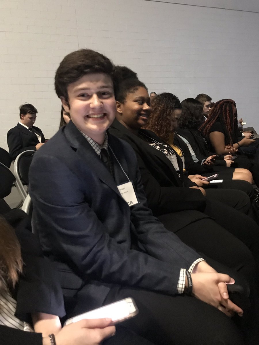 BirdDeca's tweet image. Waiting on Opening Session to start!!!@OatesBusiness @GKasper_CTE @CCPSCTE @lcbirdprincipal @MaclinChad @charwood2000 @roushdonna1 @VirginiaDECA @lcBirdCTE