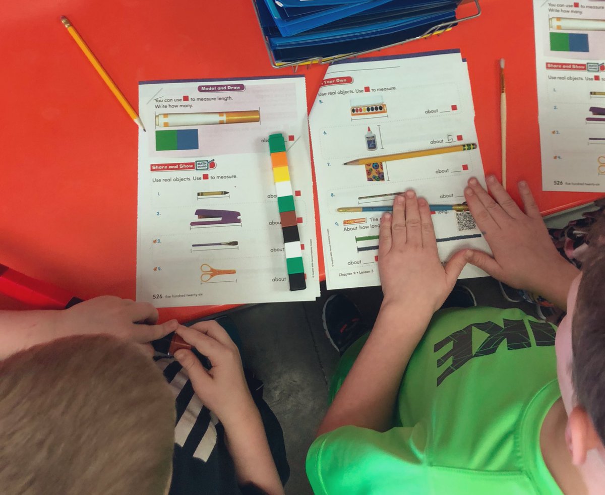 MrsBarvels's tweet photo. Measuring all the things in #Room305 @TweetKCS #KaleidoscopePRIDE https://t.co/bNuoNd9h6A