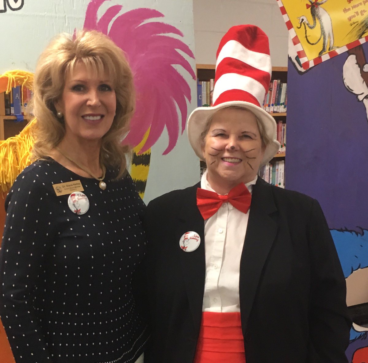 Fellow School Board member Diane Kelley and I found each other as guest readers at Elliott Pt. Elem. today. <a href="/bagboy801/">Tim Bryant</a> <a href="/mdchambers25/">Marcus Chambers- Superintendent of Schools</a> <a href="/ArdGates/">Kathy Gates Ard, ESE Director</a> <a href="/OCSD1/">Okaloosa Schools</a>
