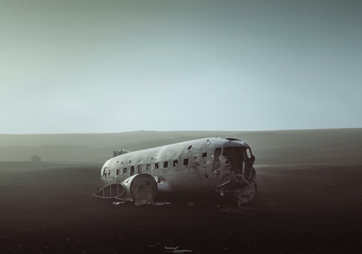 ThomasChaum's tweet photo. Dc-3 Plane Wreckage 🇮🇸

#dc3planewreck #iceland #exploreiceland #planewreck https://t.co/Bq0fM7Miba