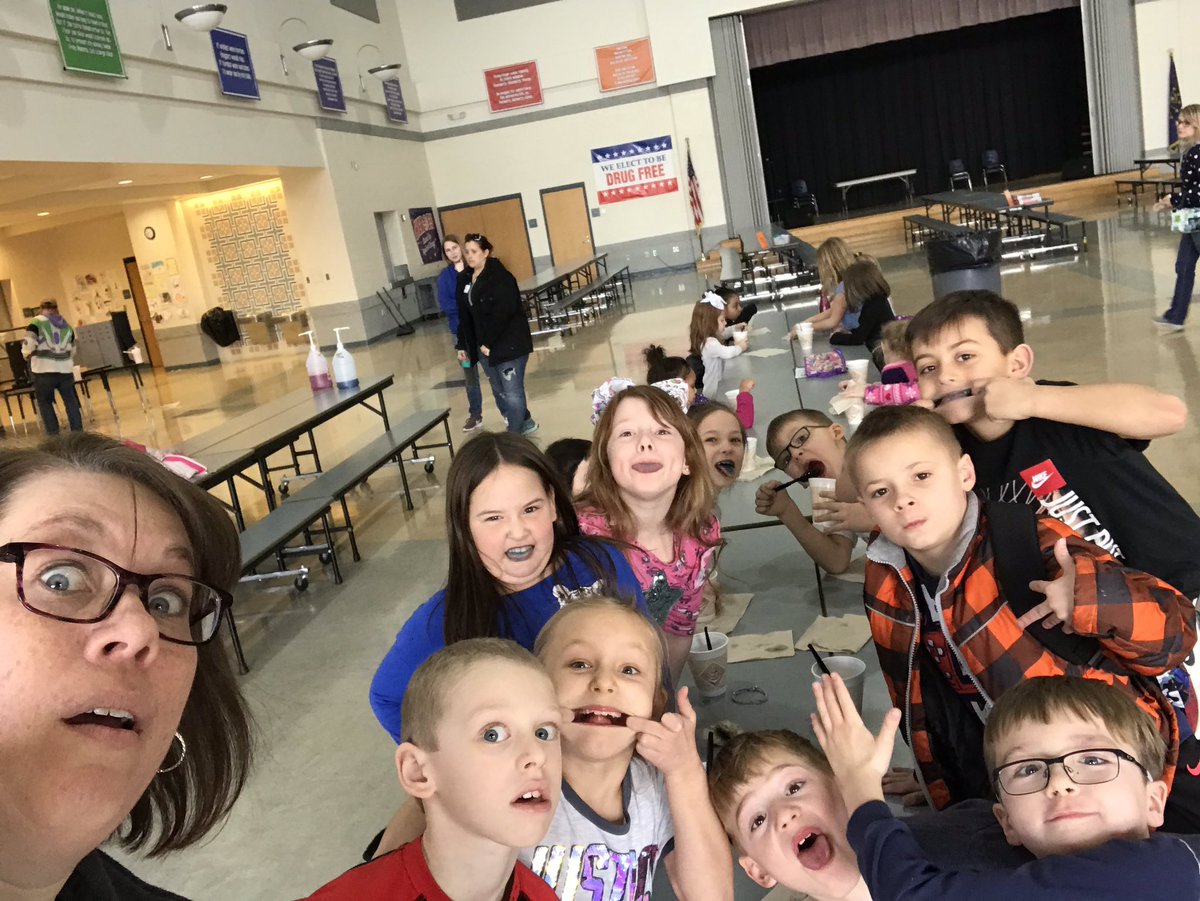 HarpoldSSW's tweet photo. It’s an ice cone party kind of Friday! @LindseyMatthias @mrsperkins1st https://t.co/FE5GQ7Ae3w