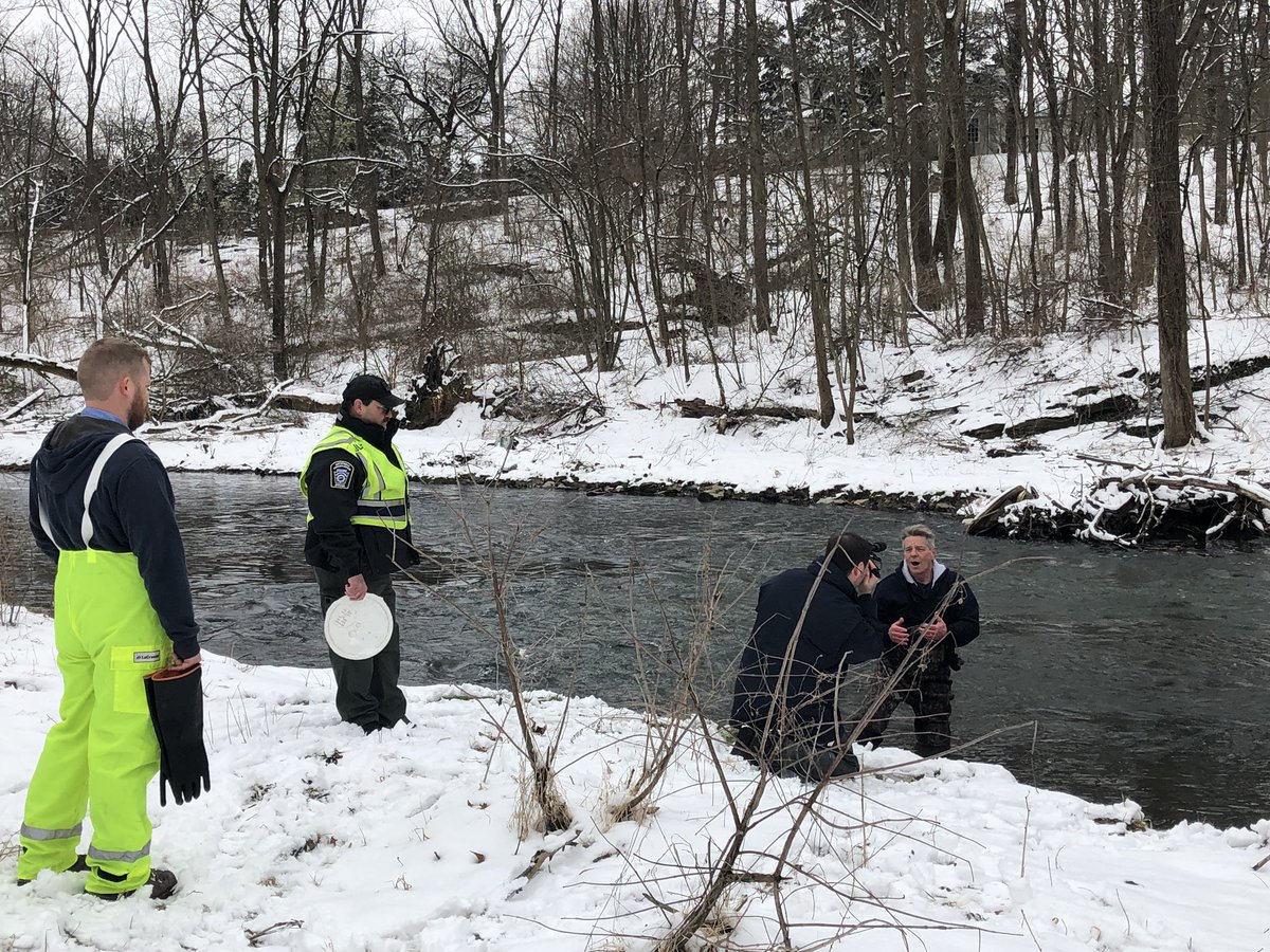 JulieCLL1's tweet photo. Great to have PA Rep @russdiamond join @fishandboat today, talking with WCO Deppen on the Quittie Crk as we embark on trout season. Great 🎣 in his District for families & friends alike. Looking forward to the Sat March 30th opener! #FishBoatPA #ResourceFirst https://t.co/1kqMAtur2v