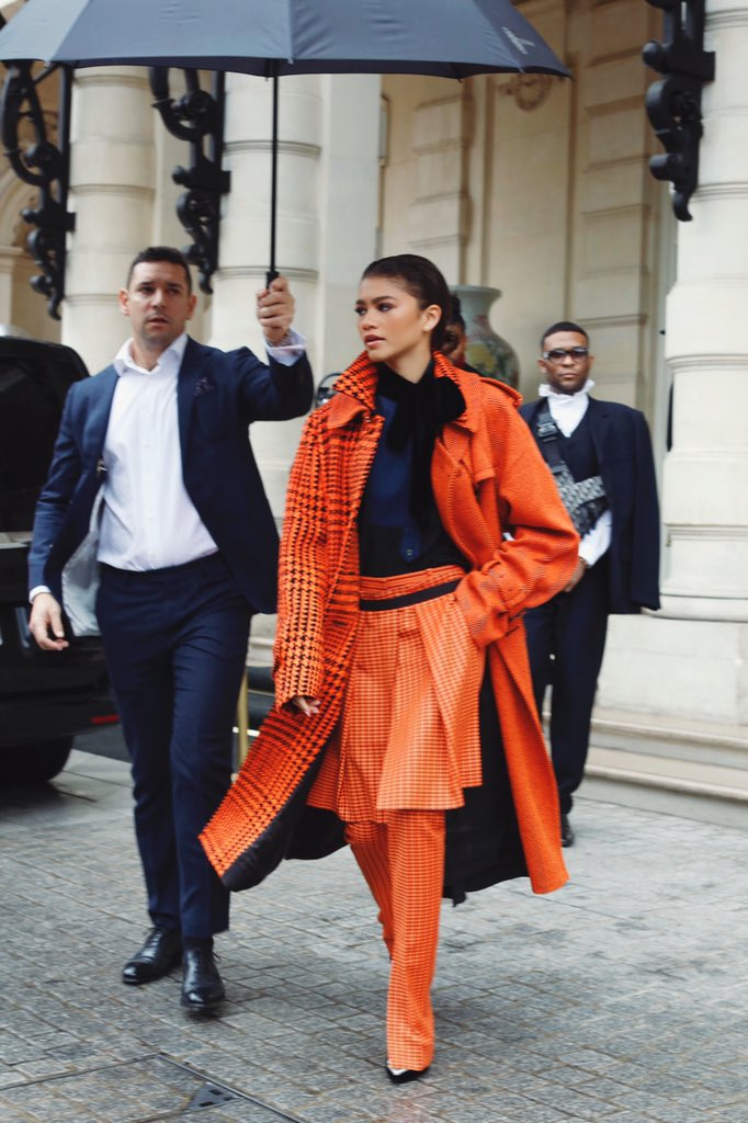 Zendaya's tweet photo. Layers https://t.co/BaWuPBPcto