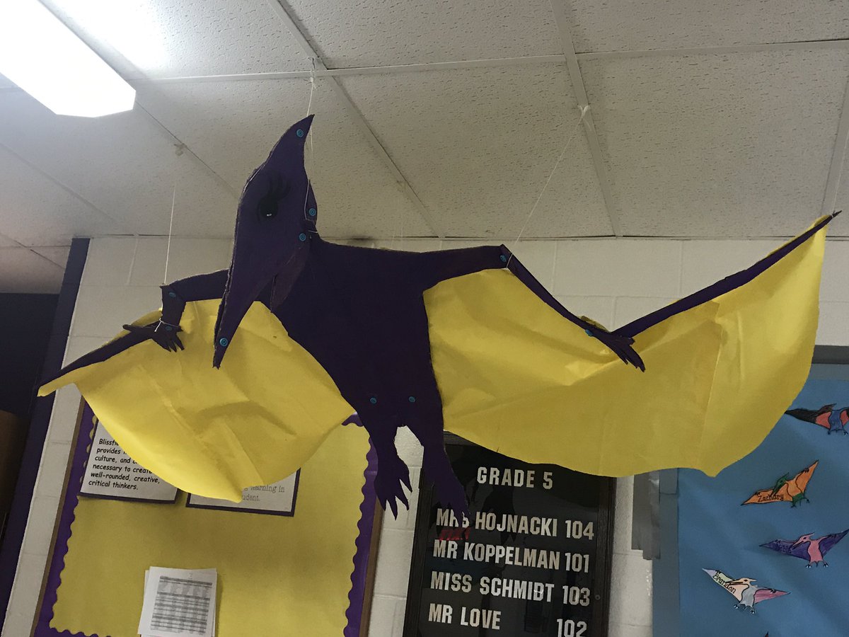 MrsHoj's tweet photo. When ”March is Reading Month” and your theme is “Stomp, Chomp, and Read,” you have your students make a pterodactyl in your #Makerspace using @Makedo and cardboard. #cmakers #BESRoyals https://t.co/vkKcEnYxPG