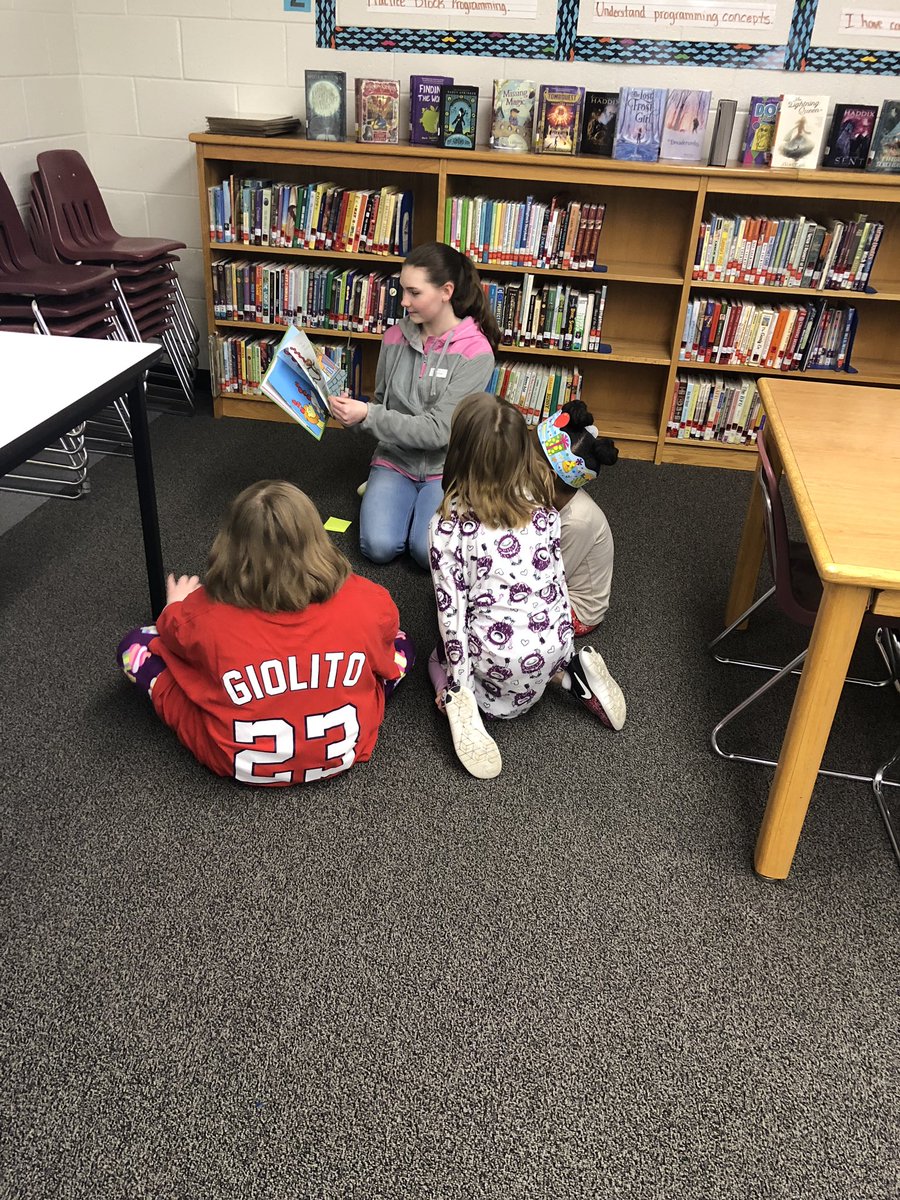 ehwils2's tweet photo. So much fun! @Freedom_MS_SCPS students came over and read to some of our kindergarten students at @smith_station They loved it!! #ssesSharks https://t.co/4y2OKTLBMX