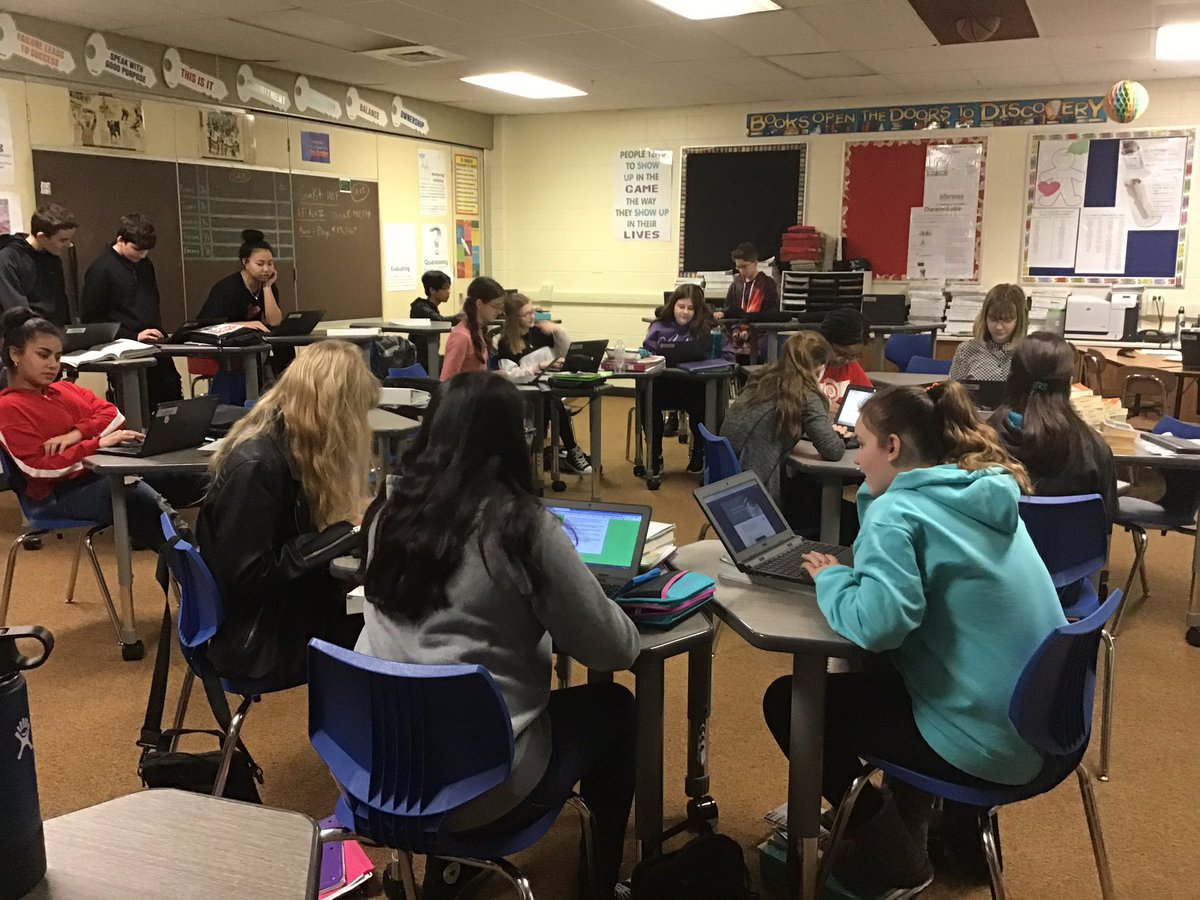 8thLa's tweet photo. Stadium seating just doesn’t apply to movie theatres! #innovate54 #weare54 #flexibleseating #adapt https://t.co/Hgx3KWtMq0