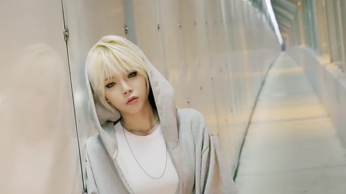 yourcarrpet's tweet image. Женщина, залезь пожалуйста обратно в своё аниме, спасибо
#Kimi #Peace #Bulldok