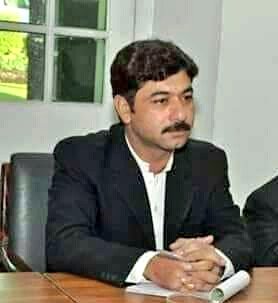 ShiaAlert's tweet photo. 01 March 2019:
#Kohat: Hangu Road Car Per Takfiri DehsatGardon Ki Firing, Mashoor #Shia Advocate Asif Hussain Shaheed. 
#ShiaGenocide 
#Kohat
#KPK https://t.co/6ll0Je3H5D
