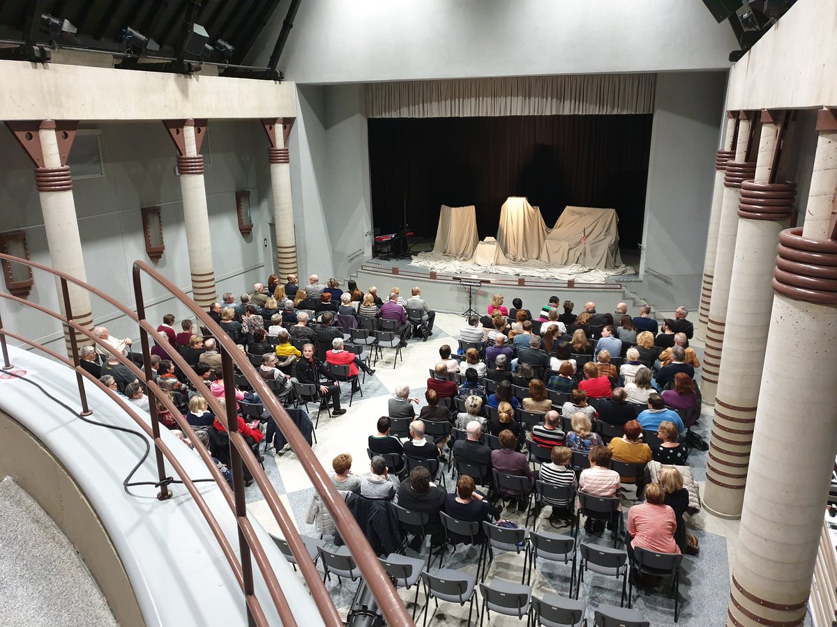 Makadammen am beetebuerger Schlass --&gt; quasi full house 
Bravo Femmes Socialistes Beetebuerg 👍