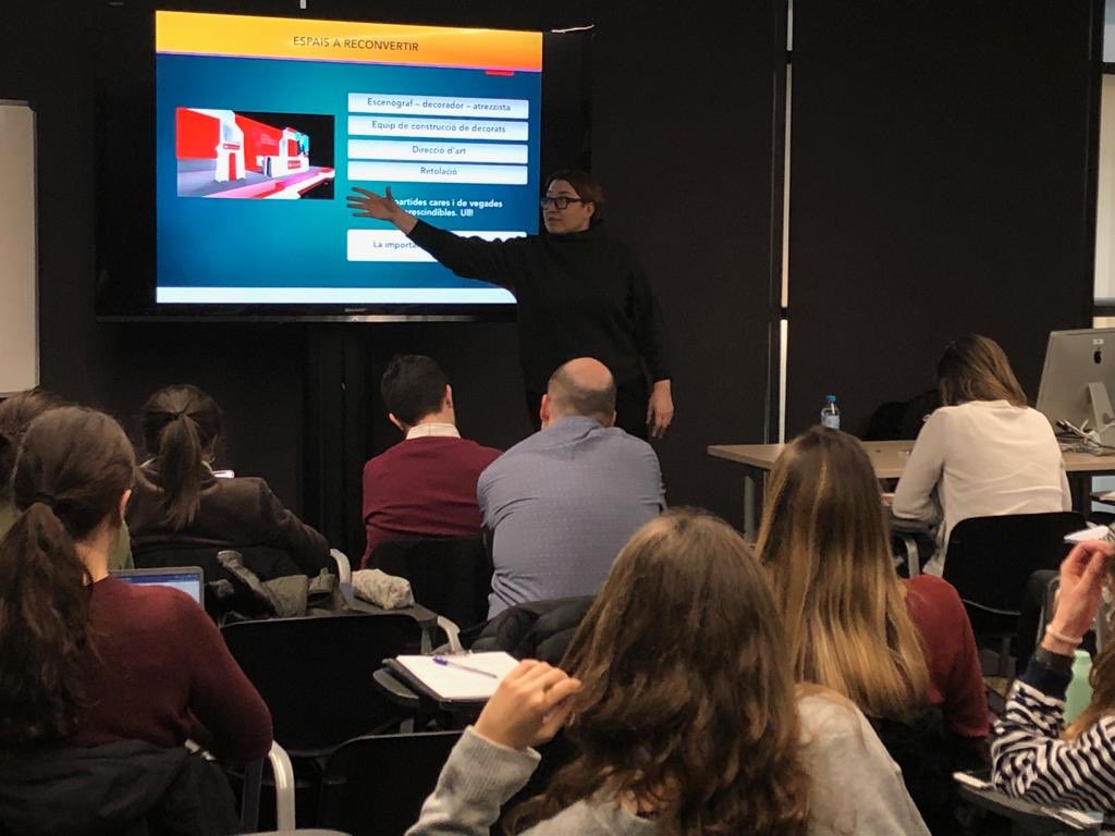MasterEventsM's tweet photo. Avui iniciem el mòdul #Producció #Esdeveniments Comencem a parlar de plans operatius, d’espais, de transformació, de creativitat, d’ús de la via pública, de llicències, de pressupostos... ens esperen cinc setmanes apassionants, on comprovareu que tot pot ser possible! https://t.co/knwHaYKmZH