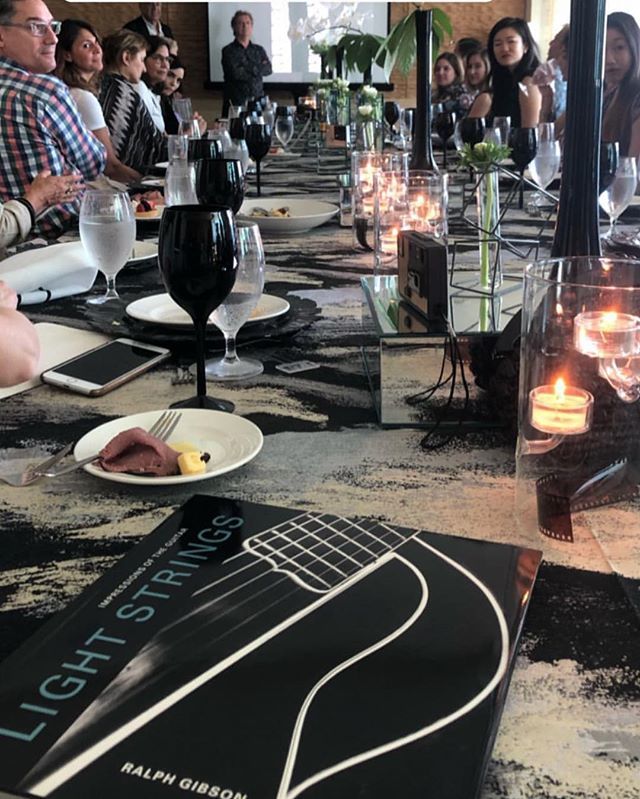 MIAPhotoFest's tweet image. Yesterday’s Intimate Lunch with iconic @andysummersmusic @ralphgibsonofficial #beautifulsunnnymiami @epichotel #lightstrings ift.tt/2IJJ8gM